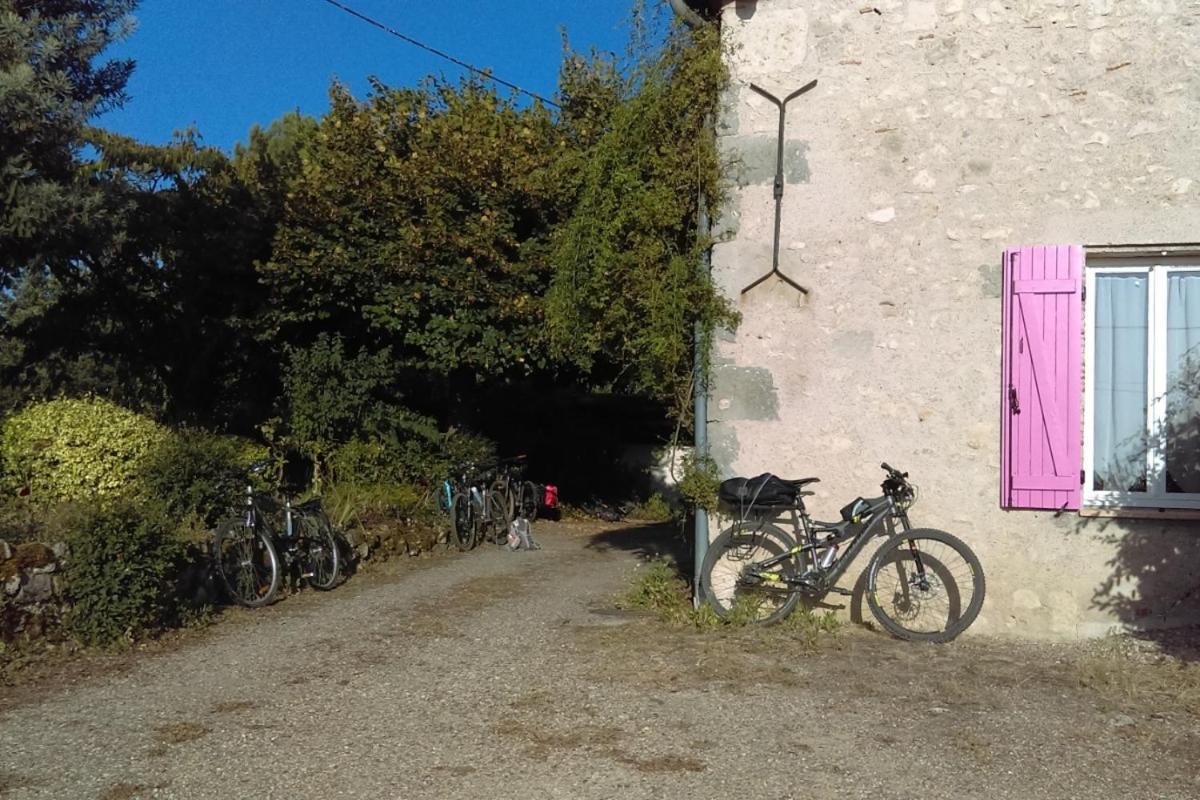 Les Glycines Villa Saint-Pierre-de-Buzet Buitenkant foto